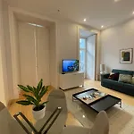 Ubytování v soukromí Quarto Grande Com Varanda, Wc Partilhado