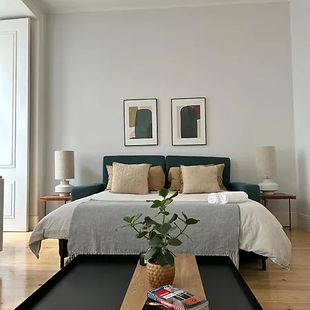 Homestay Quarto Grande Com Varanda, Wc Partilhado Lisbon