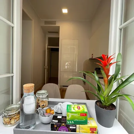 Accommodatie bij particulieren Quarto Grande Com Varanda, Wc Partilhado