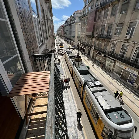 Privat bolig Quarto Grande Com Varanda, Wc Partilhado