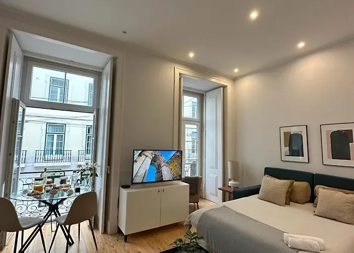 Quarto Grande Com Varanda, Wc Partilhado * Lissabon