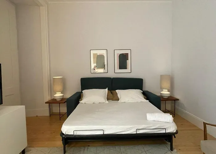 Quarto Grande Com Varanda, Wc Partilhado Privatunterkunft *